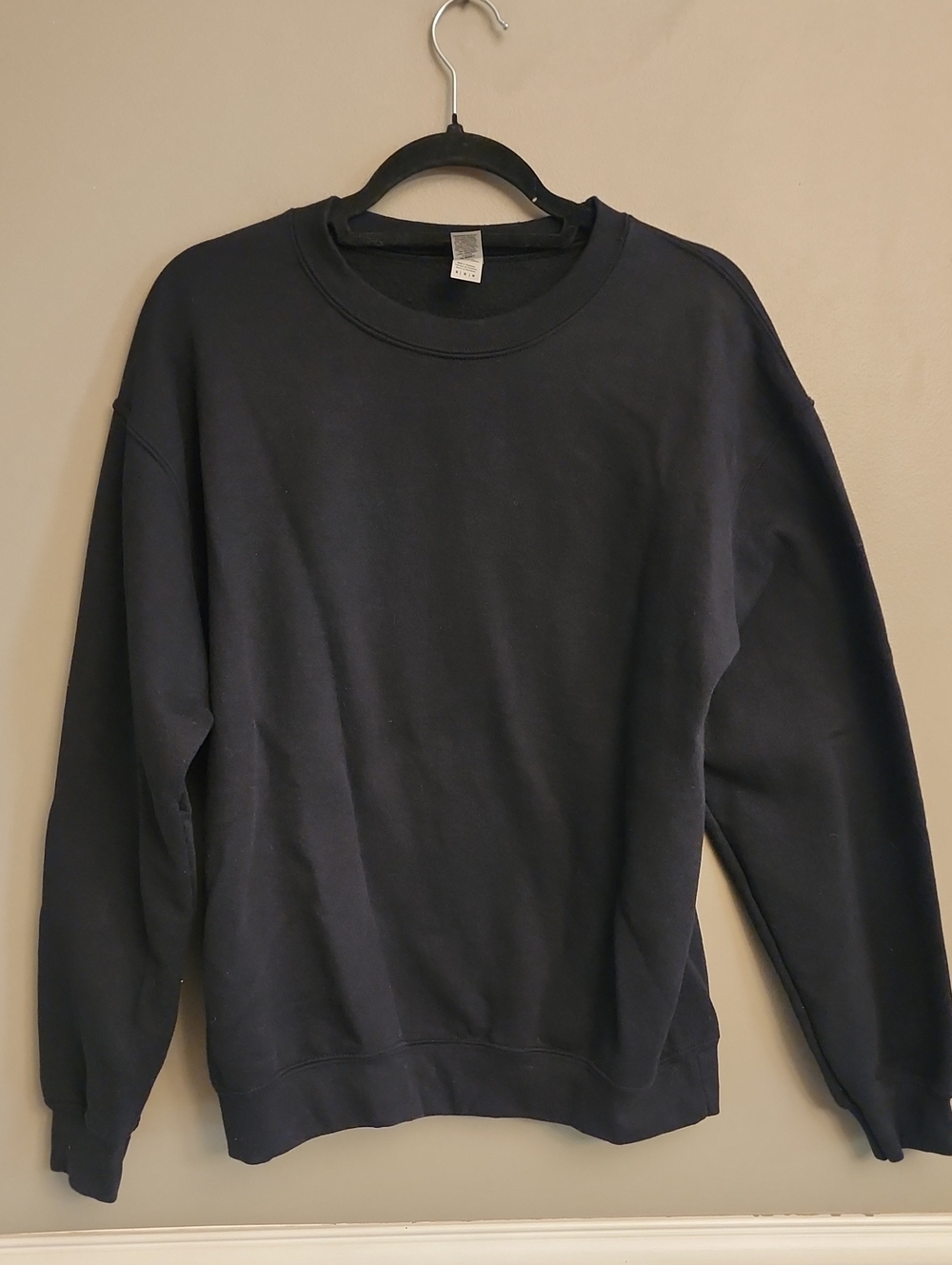 Gildens Classic Crewneck Sweater - Black